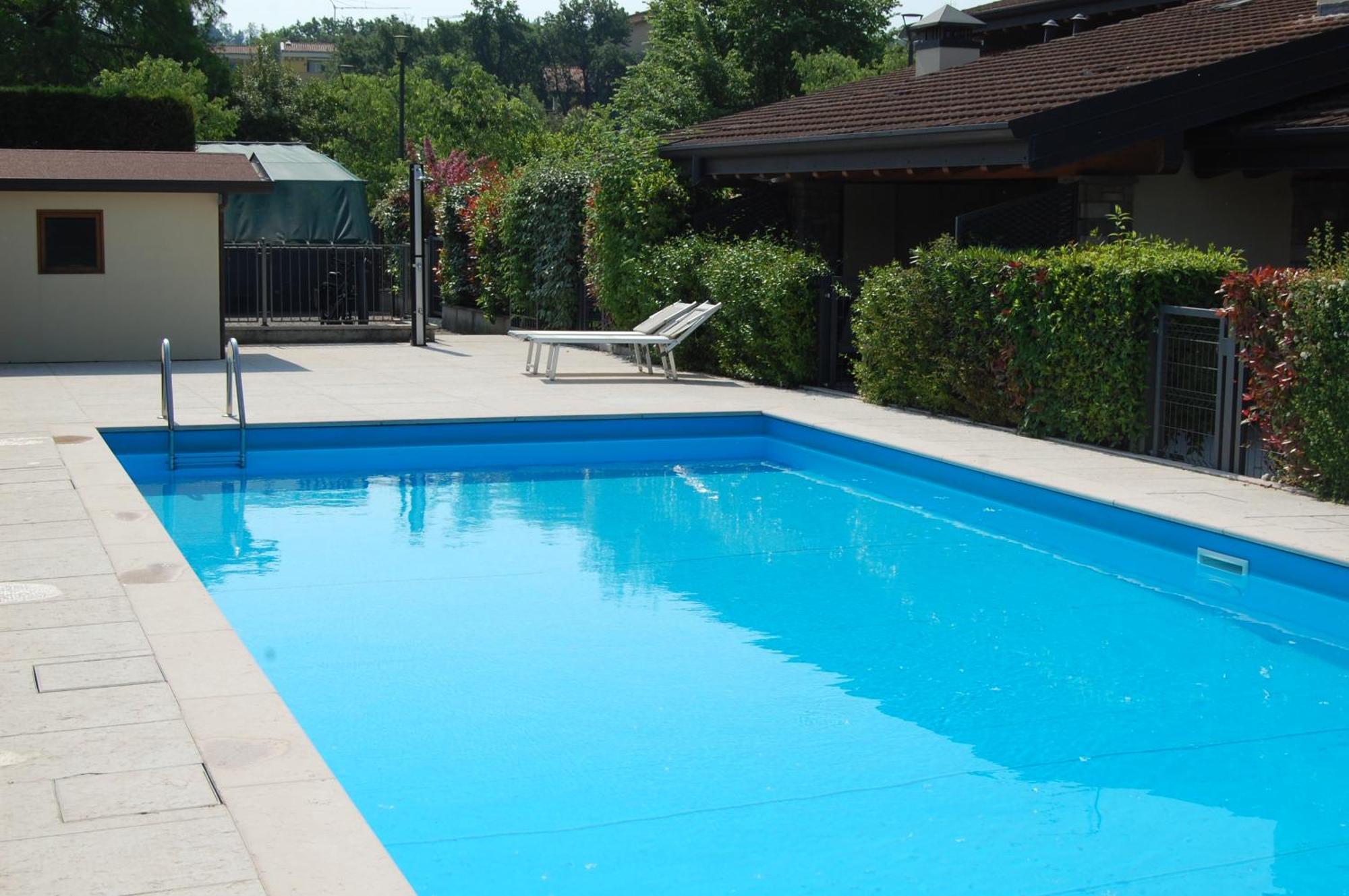 Casa Vacanze "Il Porticciolo" มาแนร์บา เดล การ์ดา ภายนอก รูปภาพ