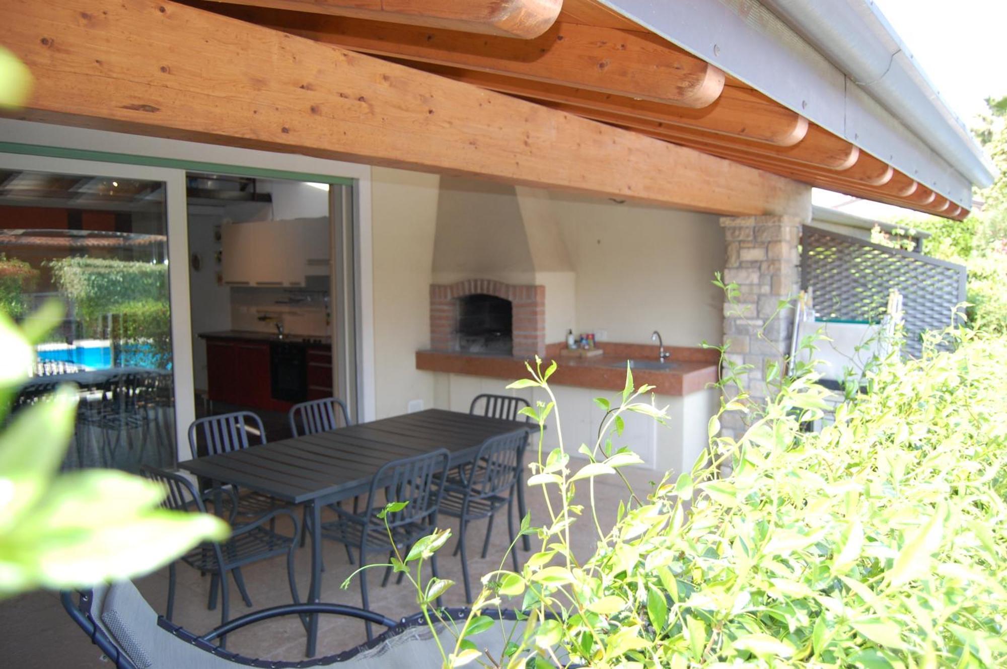 Casa Vacanze "Il Porticciolo" มาแนร์บา เดล การ์ดา ภายนอก รูปภาพ
