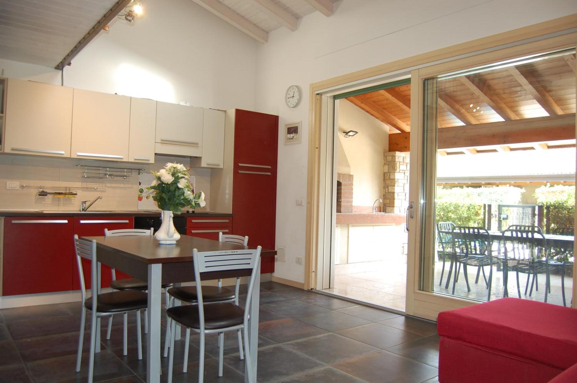Casa Vacanze "Il Porticciolo" มาแนร์บา เดล การ์ดา ภายนอก รูปภาพ